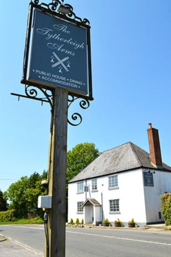 The Tytherleigh Arms Axminster Exterior foto